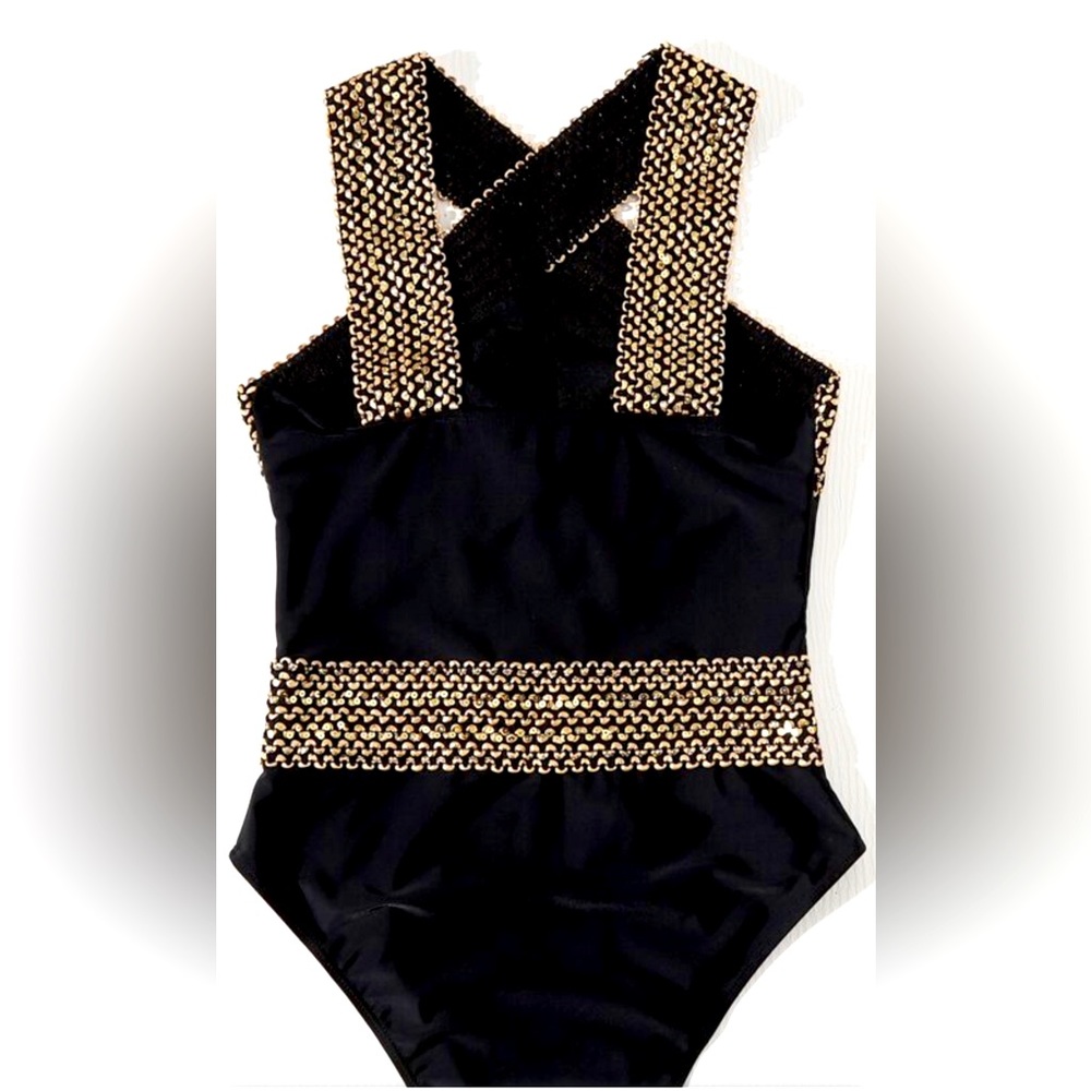 Halter Neckline One-piece Swimsuit - Picture 2 of 4